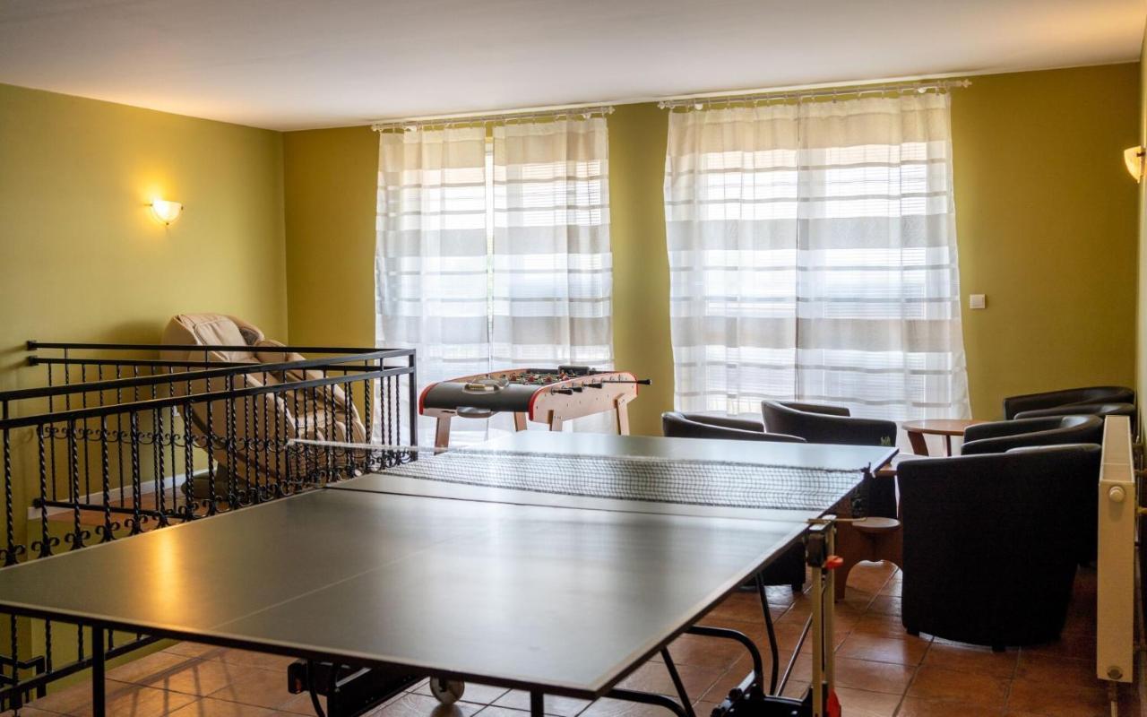 Apartmany Karmon Park Veľký Meder Exteriör bild